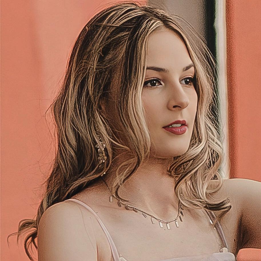 Recenzie (II) Alter&nbsp;Ego